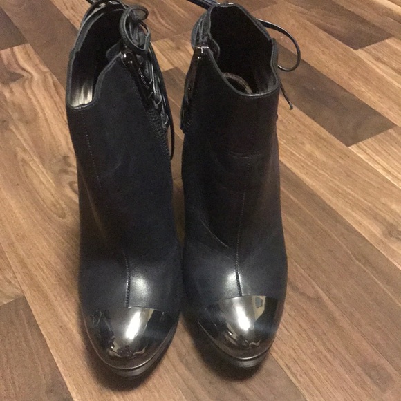 Roberto Cavalli (Just cavalli) booties. - Picture 4 of 7